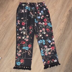 Floral Straight Leg Pants - Black Size Small